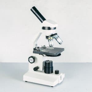 This microscope is designed to meet or exceed high school teaching requirements, is ruggedly built, and includes all the teaching essentials.