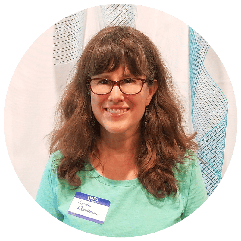 Linda W offers Customer Service at Apologia